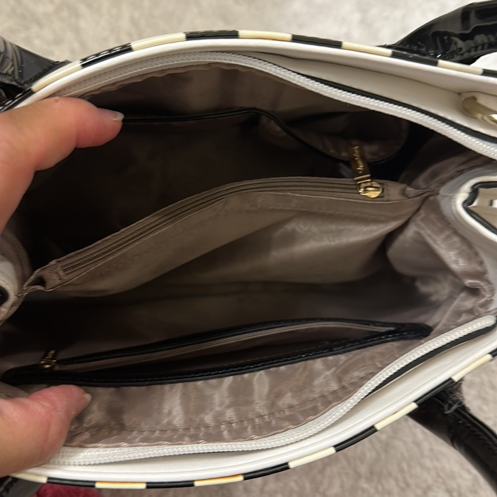 Purse - Picture 6 of 12